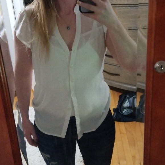 White Blouse - Picture 3 of 4